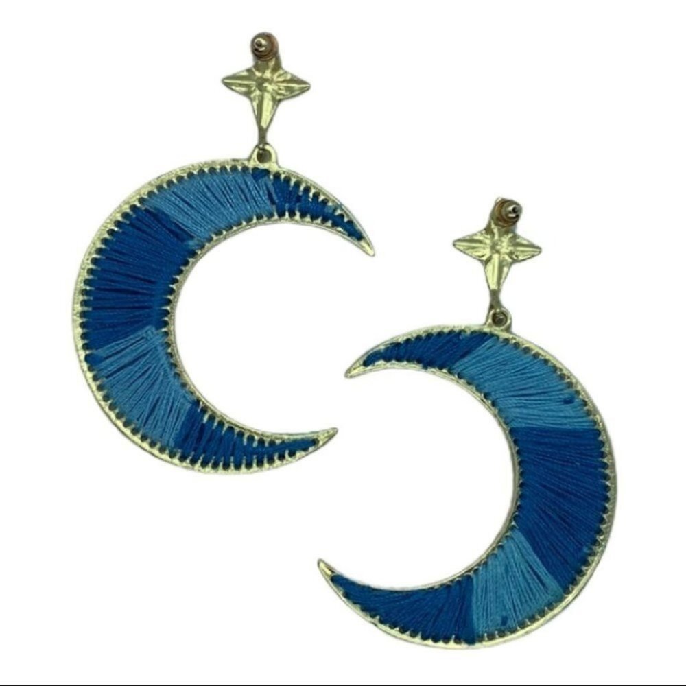 Woman Blue Moon Shape Fashion Earrings